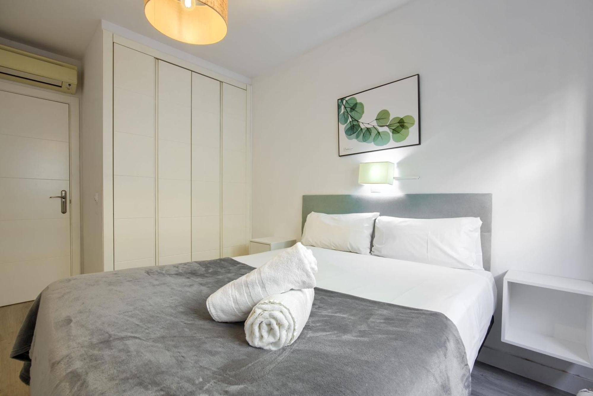 Dobo Homes Francisco Santos Madrid Exterior foto